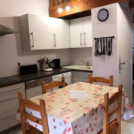 Maison Charmante A Avec Piscine Partagee Saint-Martin-de-Bromes