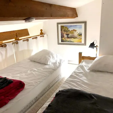Maison Charmante A Avec Piscine Partagee *