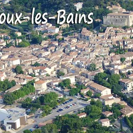 Maison D'une Avec Piscine Partagee Et Jardin Clos A Martin De Bromes Hébergement de vacances *