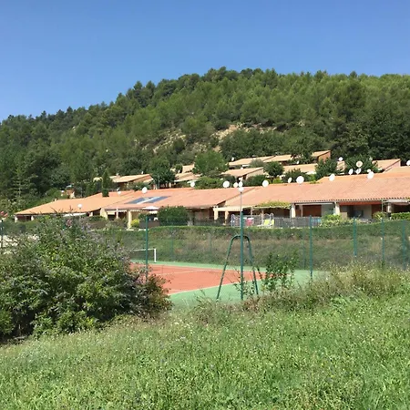 Hébergement de vacances Maison D'une Avec Piscine Partagee Et Jardin Clos A Martin De Bromes Saint-Martin-de-Brômes