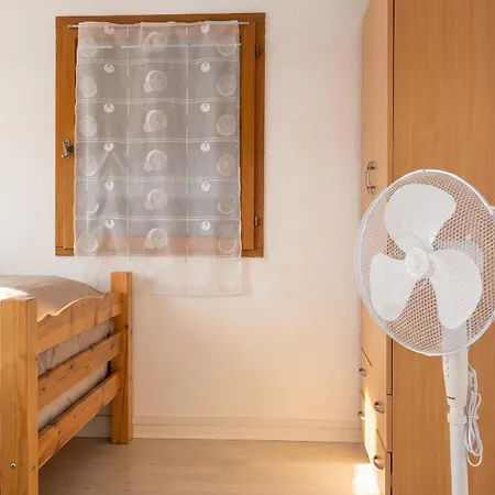 Hébergement de vacances Maison D'une Avec Piscine Partagee Et Jardin Clos A Martin De Bromes *